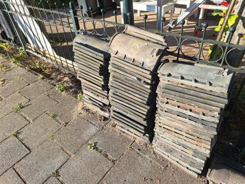 VanOordt Dakpannen - Ca. 70 stuks beschikbaar voor biedingen