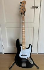 Squier/Fender VM 1977 Jazzbas, Muziek en Instrumenten, Zo goed als nieuw, Ophalen