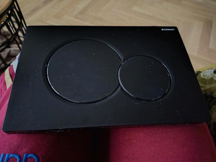 Geberit Bedieningspaneel Sigma 01 Zwart glanzend, Doe-het-zelf en Verbouw, Sanitair, Nieuw, Toilet, Koper, Ophalen of Verzenden