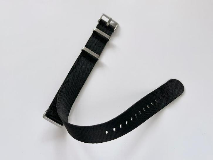 Nato Strap Zwart 20mm NIEUW, Sieraden, Tassen en Uiterlijk, Sporthorloges, Nieuw, Ophalen of Verzenden