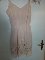 prachtige baby roze jurkje met mooi kant, Kleding | Dames, Maat 38/40 (M), Ophalen of Verzenden, Zo goed als nieuw, Roze