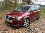 Volkswagen Cross Touran 1.4 TSI DSG Leder Clima Stoel.vw ☑, Auto's, Euro 5, Gebruikt, 4 cilinders, 1553 kg