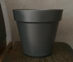 Grote nieuwe antraciet Made In Holland buitenpot met 'boord', Kunststof, Minder dan 30 cm, Minder dan 60 cm, Rond
