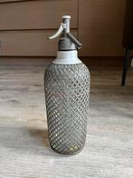 Vintage spuitfles met mesh metalen huls syphon, Antiek en Kunst, Curiosa en Brocante, Ophalen of Verzenden