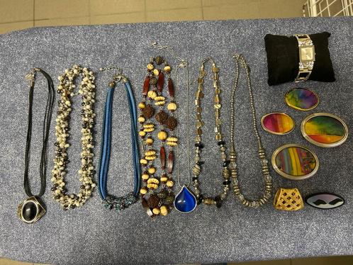 Kettingen en Broches Collectie, Sieraden, Tassen en Uiterlijk, Kettingen, Gebruikt, Overige materialen, Overige kleuren, Met hanger