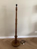 Vintage vloerlamp klassiek hout, Huis en Inrichting, Lampen | Vloerlampen, Ophalen, 100 tot 150 cm, Zo goed als nieuw, Vintage retro