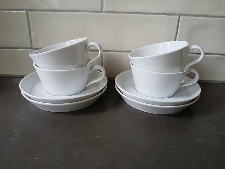 Arzberg Tric wit servies thee kop en schotels, nieuwstaat(4), Huis en Inrichting, Keuken | Servies, Zo goed als nieuw, Kop(pen) en/of Schotel(s)