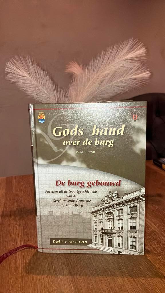 KR-1 W Sturm Gods hand over de brug, Boeken, Godsdienst en Theologie, Zo goed als nieuw, Ophalen of Verzenden