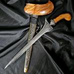 Keris Brojol Dwiwarna Batu Lapak Untu Walang Surakarta KNK99, Antiek en Kunst, Verzenden