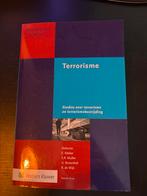 Handboek Terrorisme - 2e druk, Ophalen of Verzenden, Zo goed als nieuw, Politiek en Staatkunde, Nederland