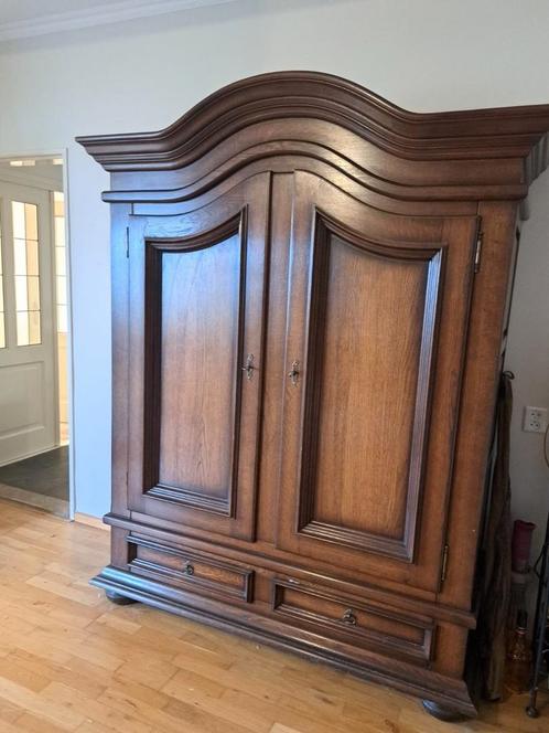 Eikenkast donker van kleur, Huis en Inrichting, Kasten | Buffetkasten, Zo goed als nieuw, 200 cm of meer, 150 tot 200 cm, 50 tot 75 cm
