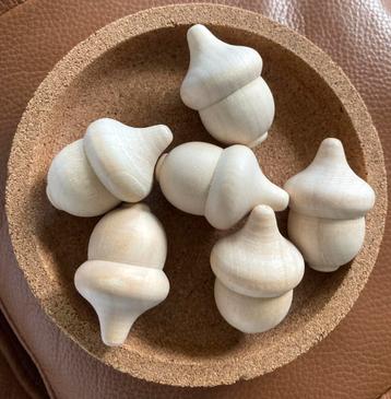 * nw houten onbewerkte eikels eikeltjes HERFST WINTER deco beschikbaar voor biedingen