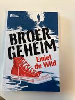 Broer Geheim - Emiel de Wild, Ophalen of Verzenden, Gelezen, Fictie algemeen