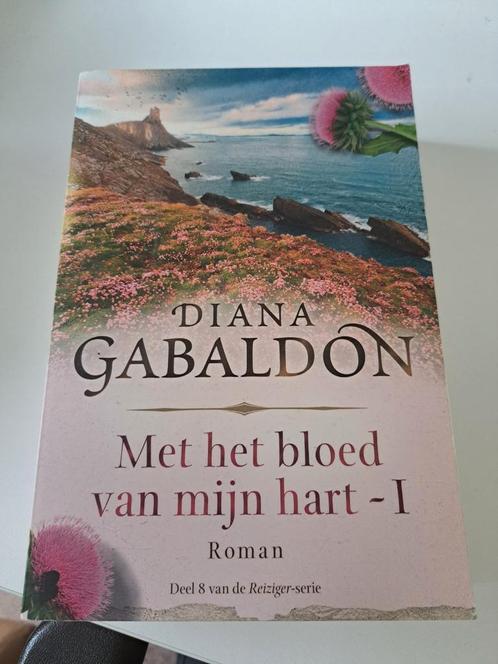Diana Gabaldon - Reiziger 8 - Met het bloed van mijn hart 1, Boeken, Fantasy, Zo goed als nieuw, Ophalen of Verzenden