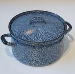 Geëmailleerde grijsgewolkte pan met deksel, Antiek en Kunst, Antiek | Emaille, Ophalen of Verzenden