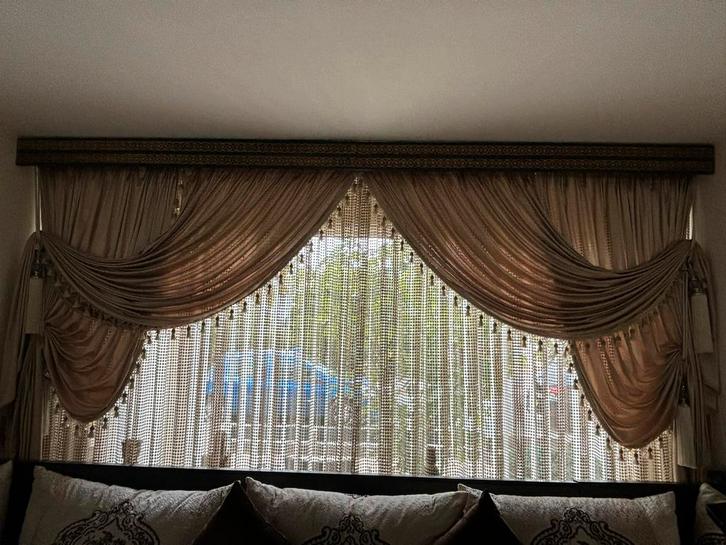 Prachtige vitrages + goud geplooide overgordijnen, Huis en Inrichting, Stoffering | Gordijnen en Lamellen, Zo goed als nieuw, 200 cm of meer