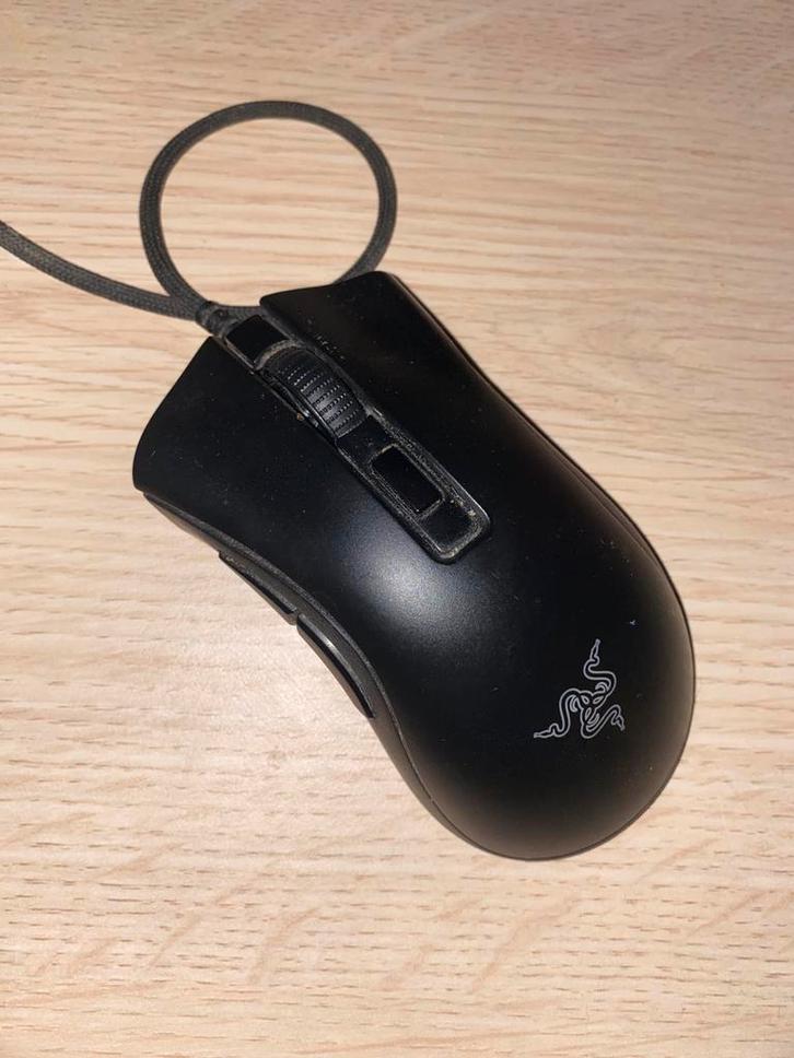 Razer Deathadder V2 mini gaming muis, Computers en Software, Muizen, Zo goed als nieuw, Gaming muis, Ophalen of Verzenden