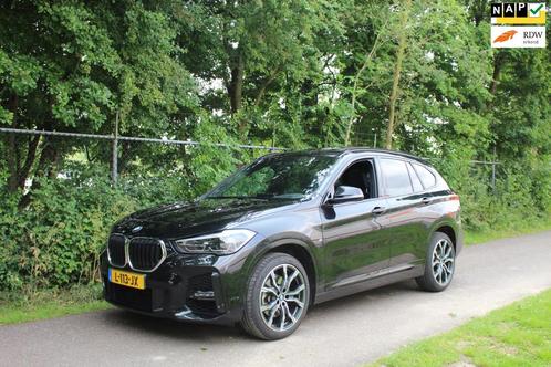 BMW X1 SDrive20i Business Edition Plus *BTW *MPack *Pano, Auto's, BMW, Bedrijf, Te koop, X1, ABS, Achteruitrijcamera, Airbags