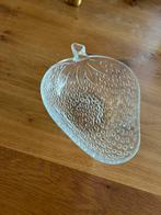 Aardbeien schaal, Huis en Inrichting, Ophalen of Verzenden, Zo goed als nieuw, Rond, Glas