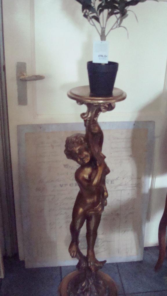 zuil met gesneden houten putto verguld barok, Ophalen of Verzenden