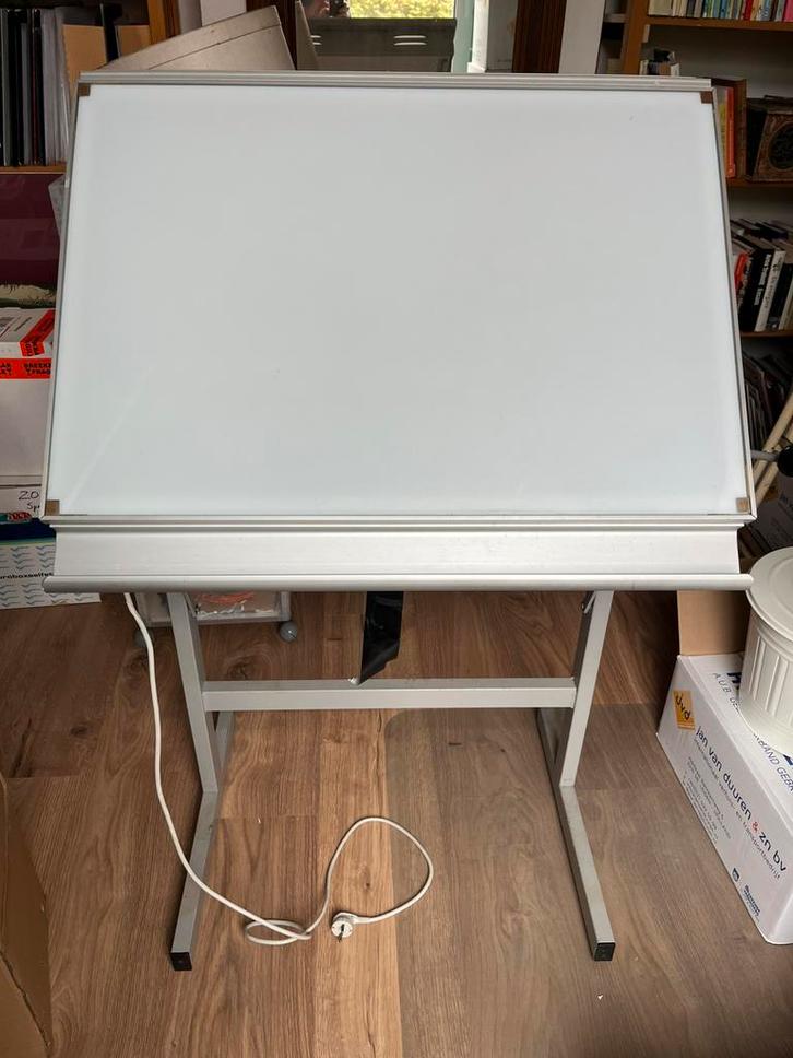 Tekentafel met lichtbak 75x50 cm, Doe-het-zelf en Verbouw, Tekentafels, Gebruikt, Minder dan 130 cm, Verlichting, Ophalen