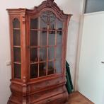 Barok in antiek vitrinekast., Ophalen, 100 tot 150 cm, 100 tot 150 cm, Zo goed als nieuw