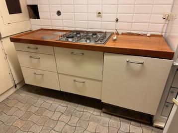Boffi “Factory” keuken + SMEG fornuis + Miele vaatwasser beschikbaar voor biedingen