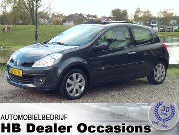 Renault Clio 1.6-16V Initiale - Airco - Glasdak (bj 2006) beschikbaar voor biedingen