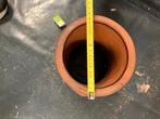 Gres Schoorsteenpot - 25cm hoog, 16.5cm buitenwerks, Tuin en Terras, Ophalen, Gebruikt, Rond, Binnen