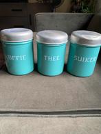 3 vintage emaille voorraadbussen, Ophalen