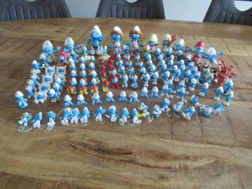 133 stuks Grote en kleine Smurfen smurf poppen poppetjes beschikbaar voor biedingen