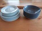 Gratis 20 stuks borden, o.a. IKEA, Huis en Inrichting, Keuken | Servies, Ophalen, Gebruikt, Overige stijlen, Bord(en)
