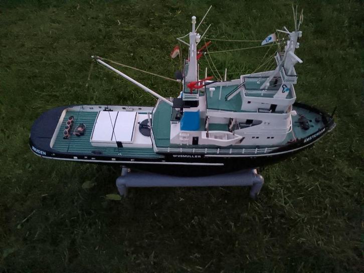 Prachtig Wijsmuller sleepboot, geheel van hout, zwaar gelood, Hobby en Vrije tijd, Modelbouw | Boten en Schepen, Zo goed als nieuw