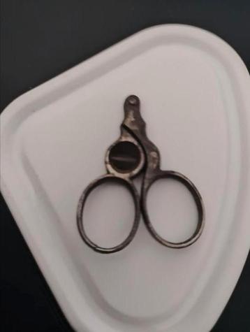 👉 Klein sigaren knippertje beschikbaar voor biedingen