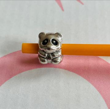 Pandora panda bedel beschikbaar voor biedingen