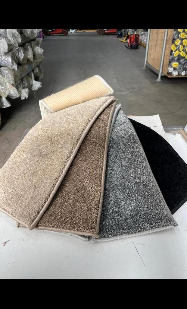 ️Aktie️Trap bekleden &stofferen 299€, Huis en Inrichting, Stoffering | Tapijten en Kleden, Zo goed als nieuw, 200 cm of meer, Rechthoekig