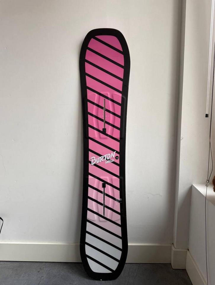 Burton Smalls Snowboard 250 euro, Sport en Fitness, Snowboarden, Gebruikt, Board, Ophalen of Verzenden