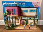 Playmobil City Life Villa (5574) + 12 uitbreidingen, Ophalen, Zo goed als nieuw, Complete set