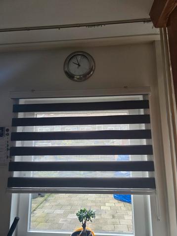 Duo Rolgordijnen - Perfecte Lichtinval! beschikbaar voor biedingen