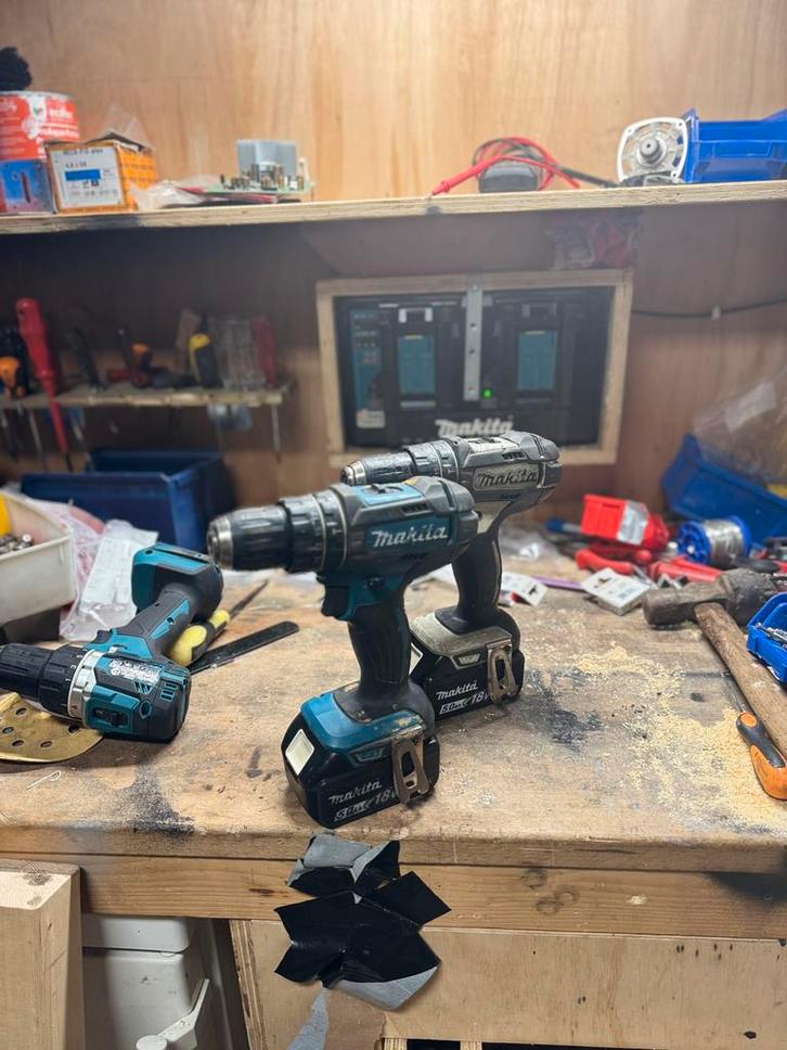 2X makita dhp482 accutollen, Doe-het-zelf en Verbouw, Gereedschap | Boormachines, Zo goed als nieuw, Boormachine, Ophalen of Verzenden
