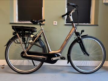 2 x Gazelle orange c7 | Bosch motor  beschikbaar voor biedingen