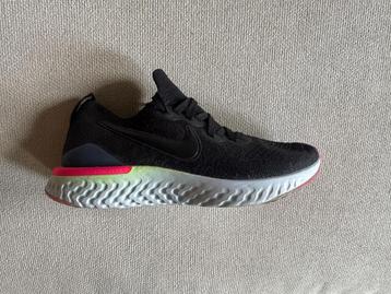 Nike WMNS React Epic Flyknit 2 beschikbaar voor biedingen