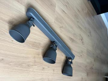 IKEA HEKTAR Plafondrail, 3 spots, donkergrijs beschikbaar voor biedingen
