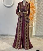 Takshita, Maat 38/40 (M), Overige typen, Ophalen of Verzenden, Rood