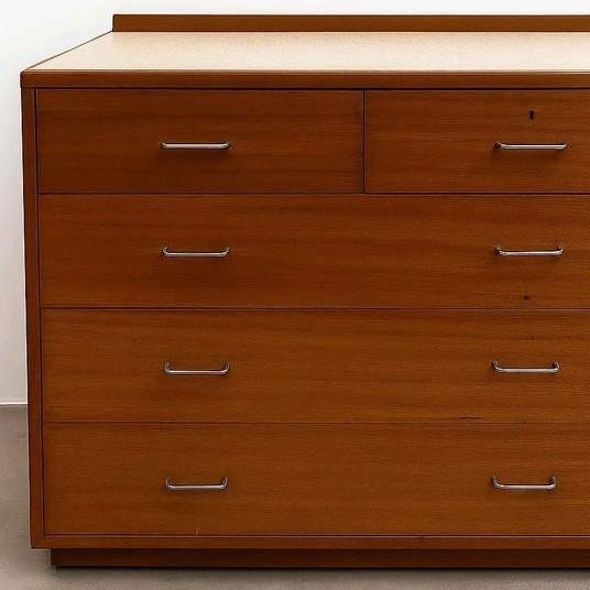 Vintage ladenkast teak hout met formica blad ex Military, Huis en Inrichting, Kasten | Ladekasten, Gebruikt, Minder dan 100 cm