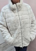 Zachte pluffy jas, 2 kanten te dragen, maat 50, Beige, Maat 46/48 (XL) of groter, Ophalen of Verzenden, Onbekend