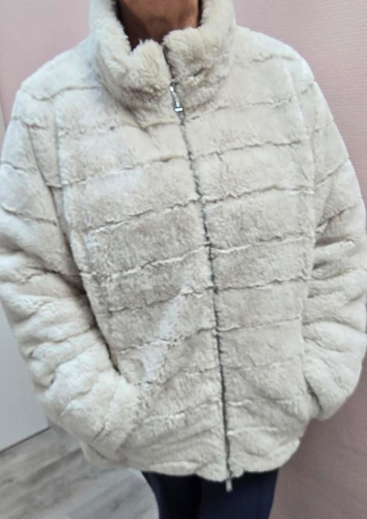 Zachte pluffy jas, 2 kanten te dragen, maat 50, Kleding | Dames, Jassen | Winter, Zo goed als nieuw, Maat 46/48 (XL) of groter