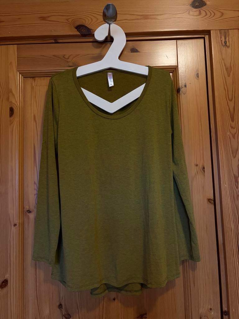 T shirt kaki lularoe maat m oto50 lengte 66/71, Kleding | Dames, Maat 38/40 (M), Geel, Ophalen of Verzenden, Zo goed als nieuw