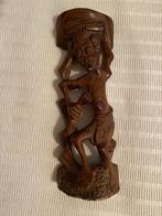 Vintage Houtsnijwerk waterdrager uit Indonesië, Ophalen of Verzenden