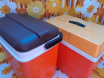 Vintage camping koelbox beschikbaar voor biedingen